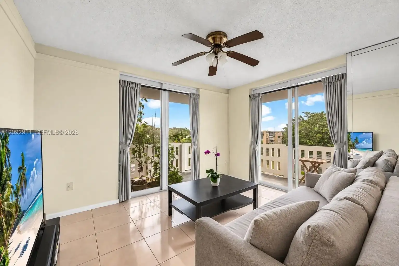 919 Hillcrest Dr # 401, Hollywood FL 33021