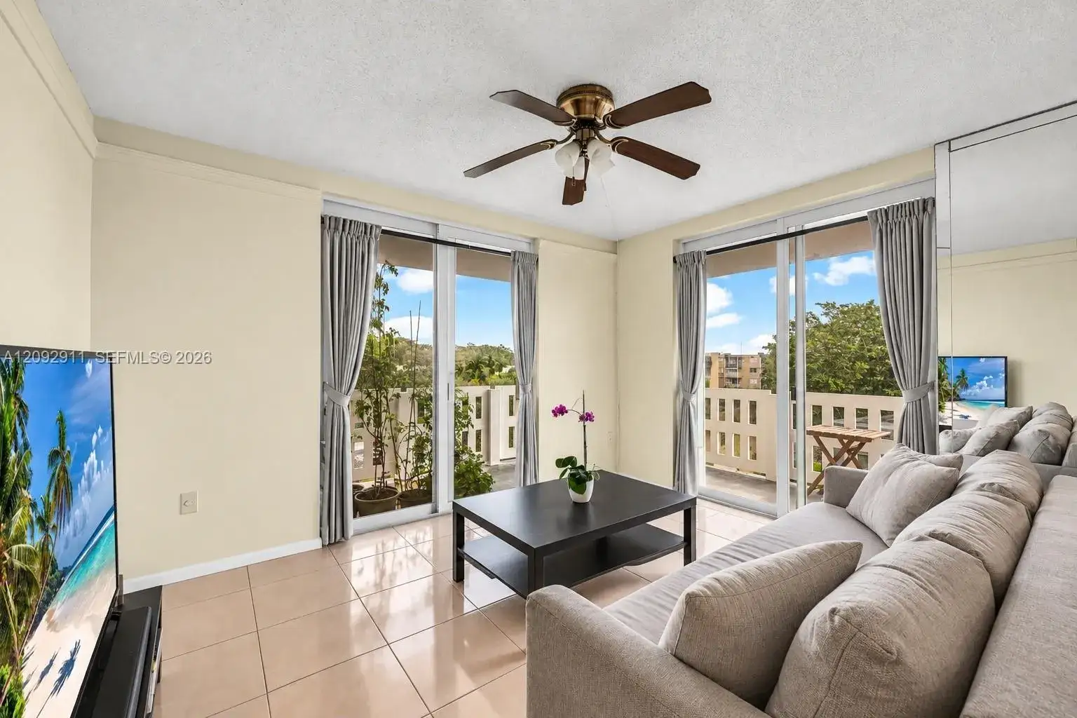 919 Hillcrest Dr # 401, Hollywood FL 33021