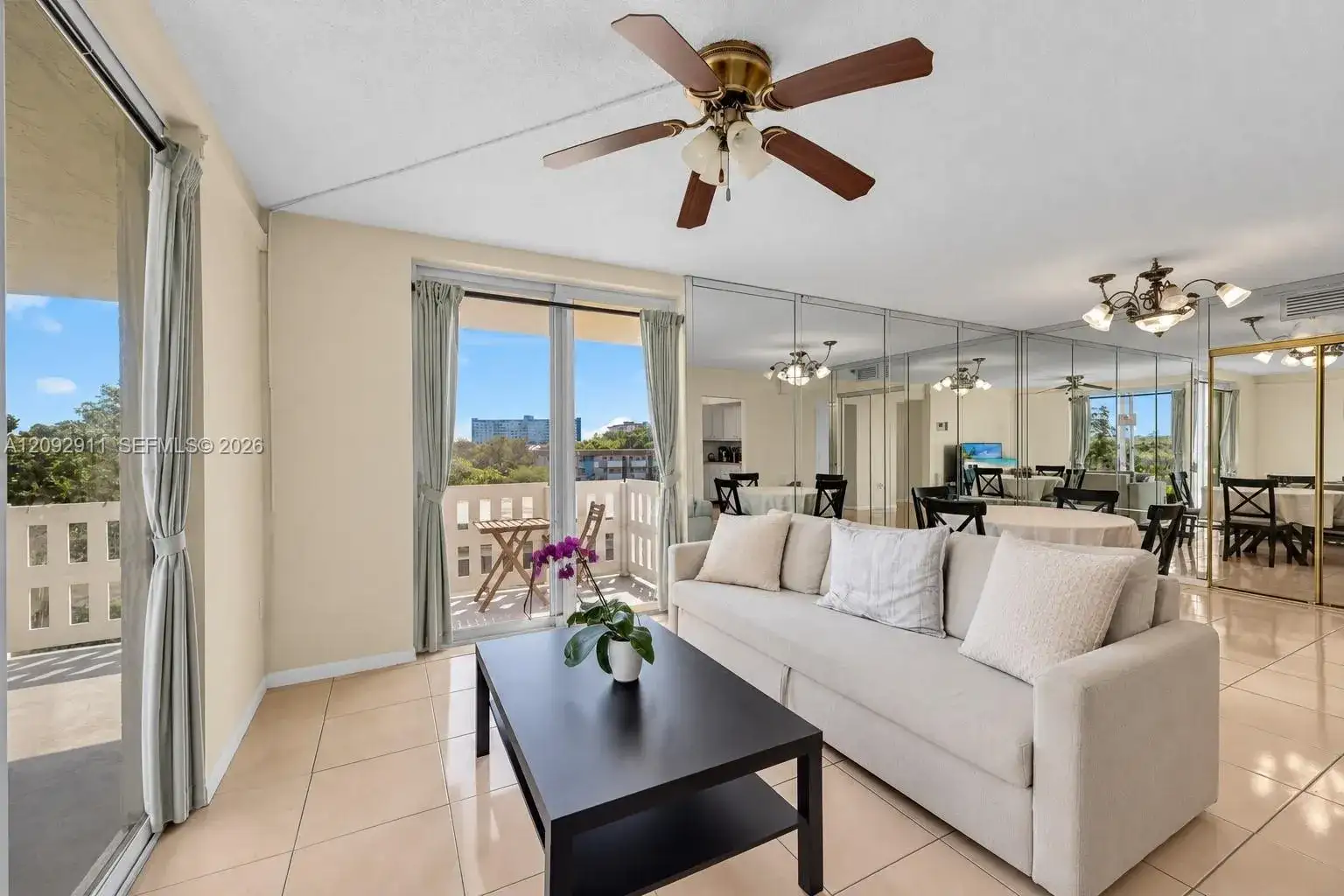 919 Hillcrest Dr # 401, Hollywood FL 33021 photo 2