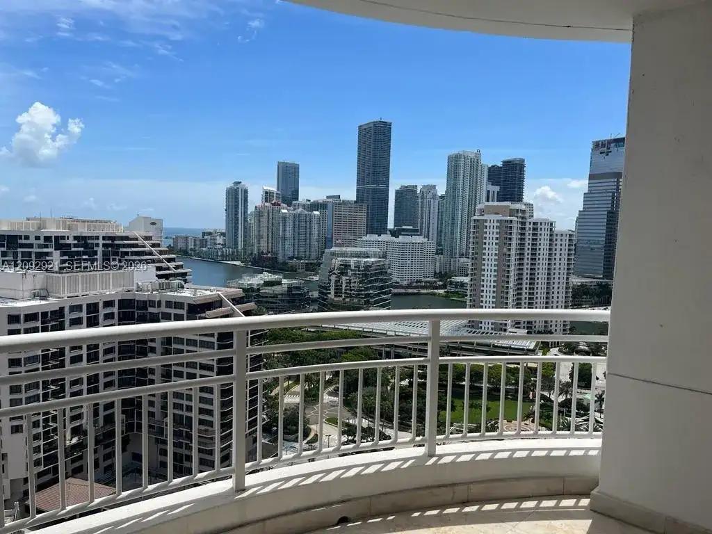 848 Brickell Key Dr # 2303, Miami FL 33131 photo 2