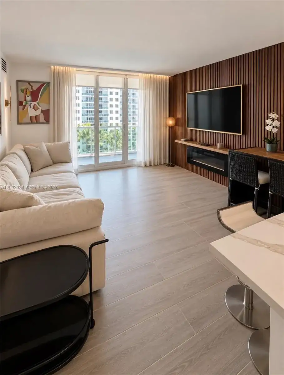 2301 Collins Ave # 1019, Miami Beach FL 33139 photo 4