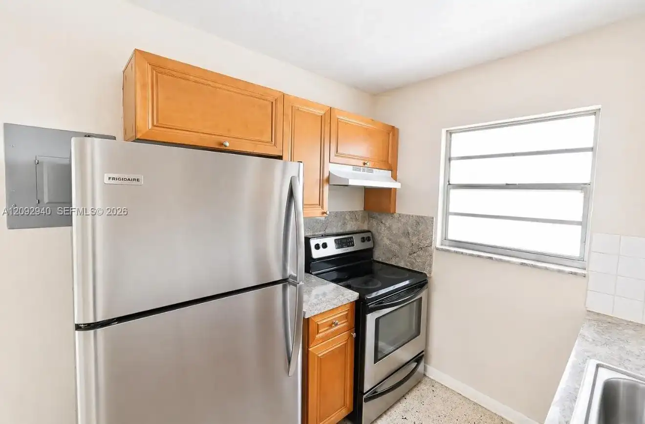 2315 W Okeechobee Rd # 304, Hialeah FL 33010
