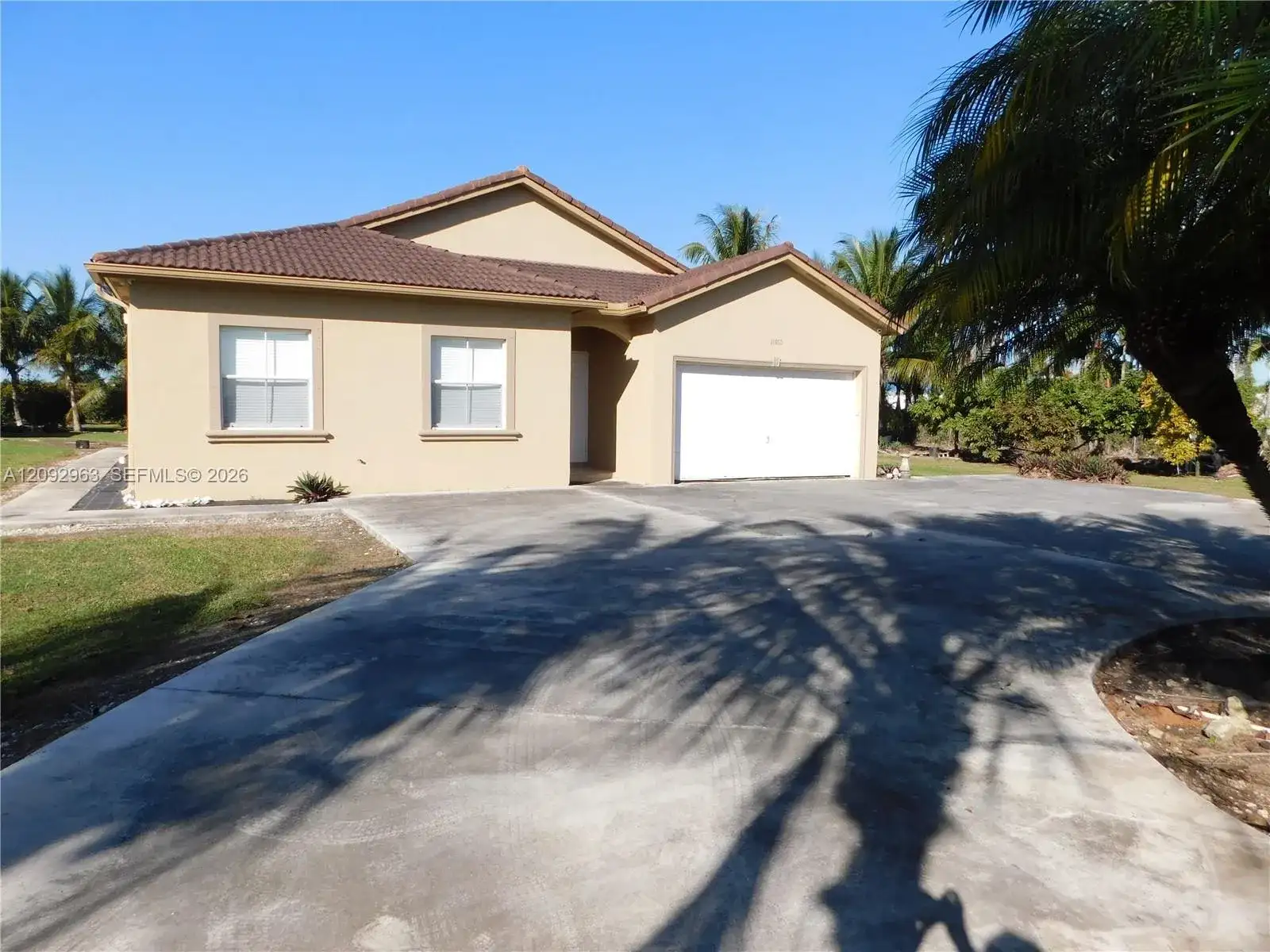 21800 SW 184th Pl, Miami FL 33170 photo 2