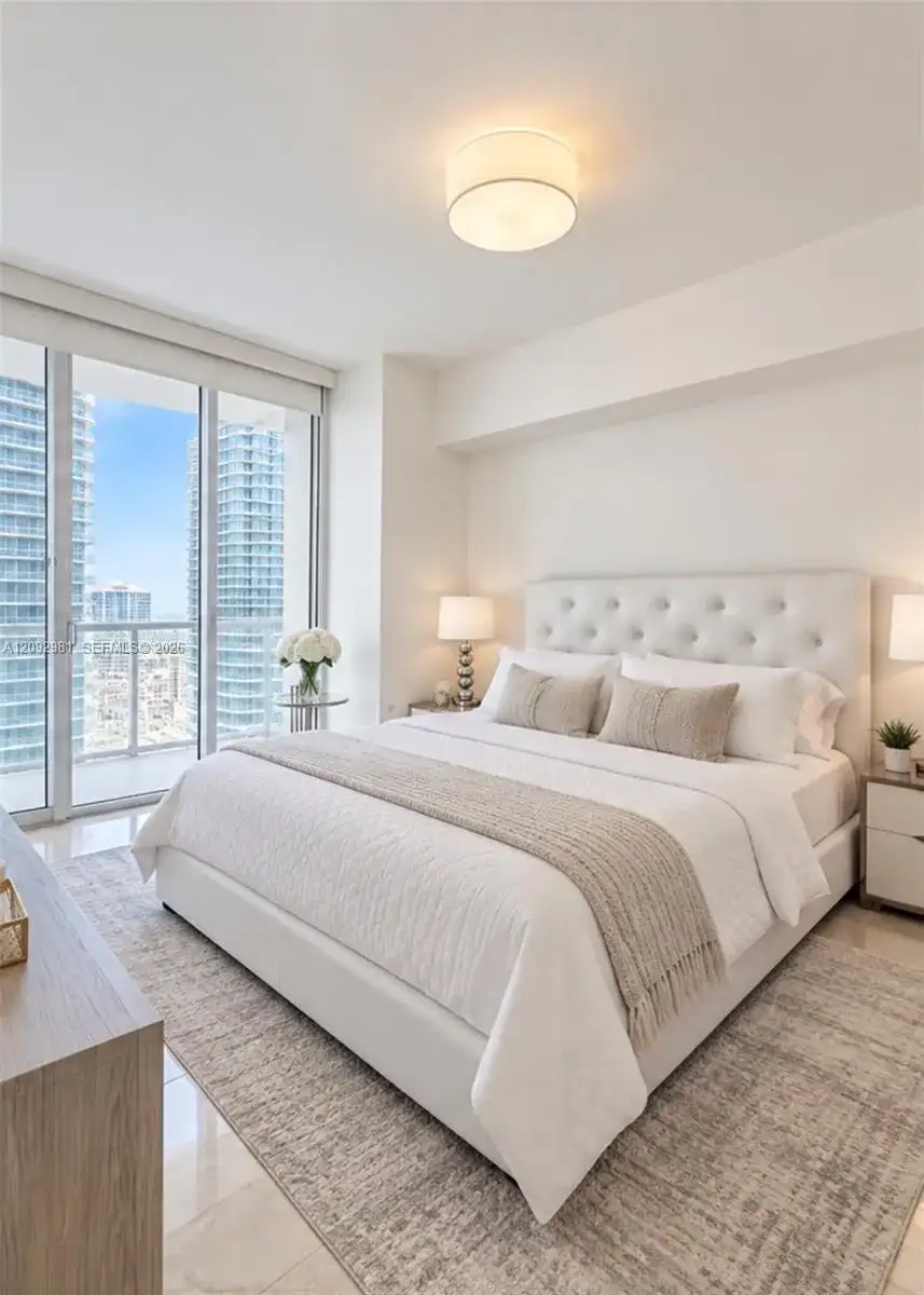 475 Brickell Ave # 3512, Miami FL 33131 photo 2