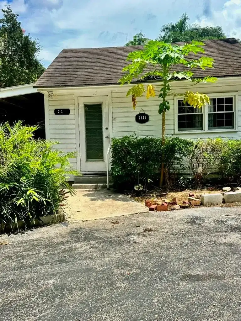 2151 N Krome # 1, Homestead FL 33030