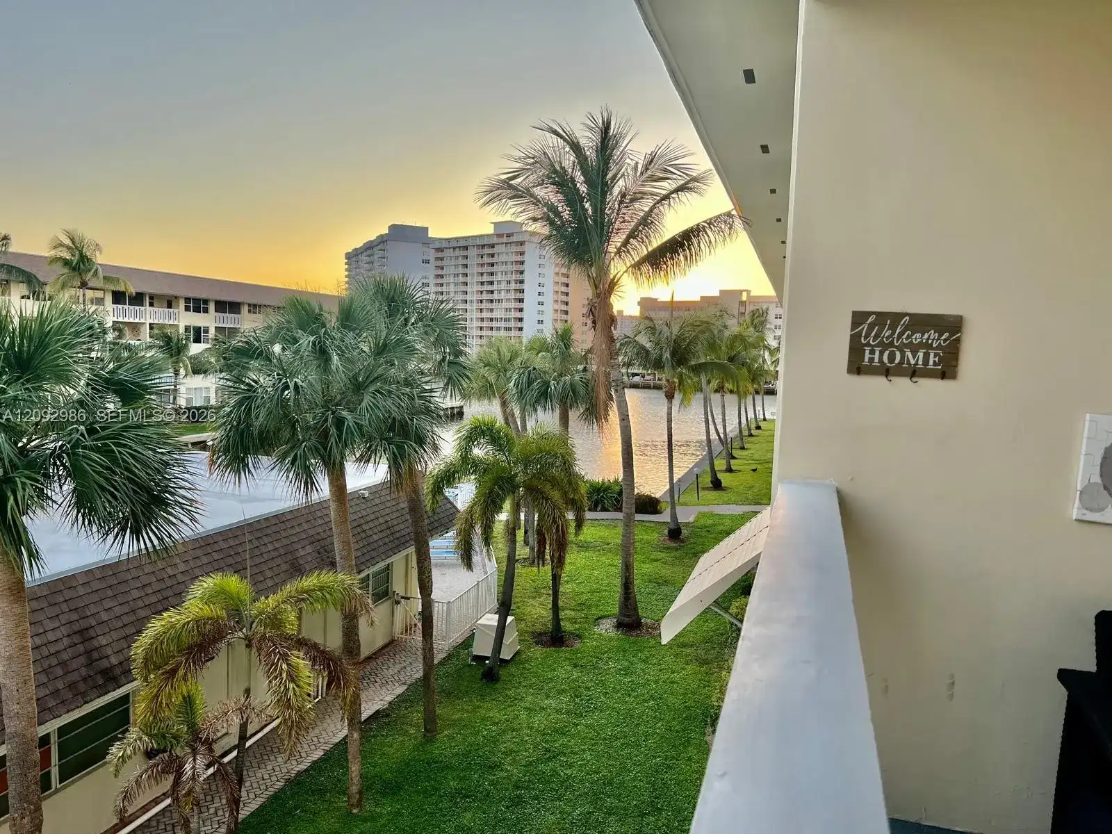 1889 S Ocean Dr # 301, Hallandale Beach FL 33009