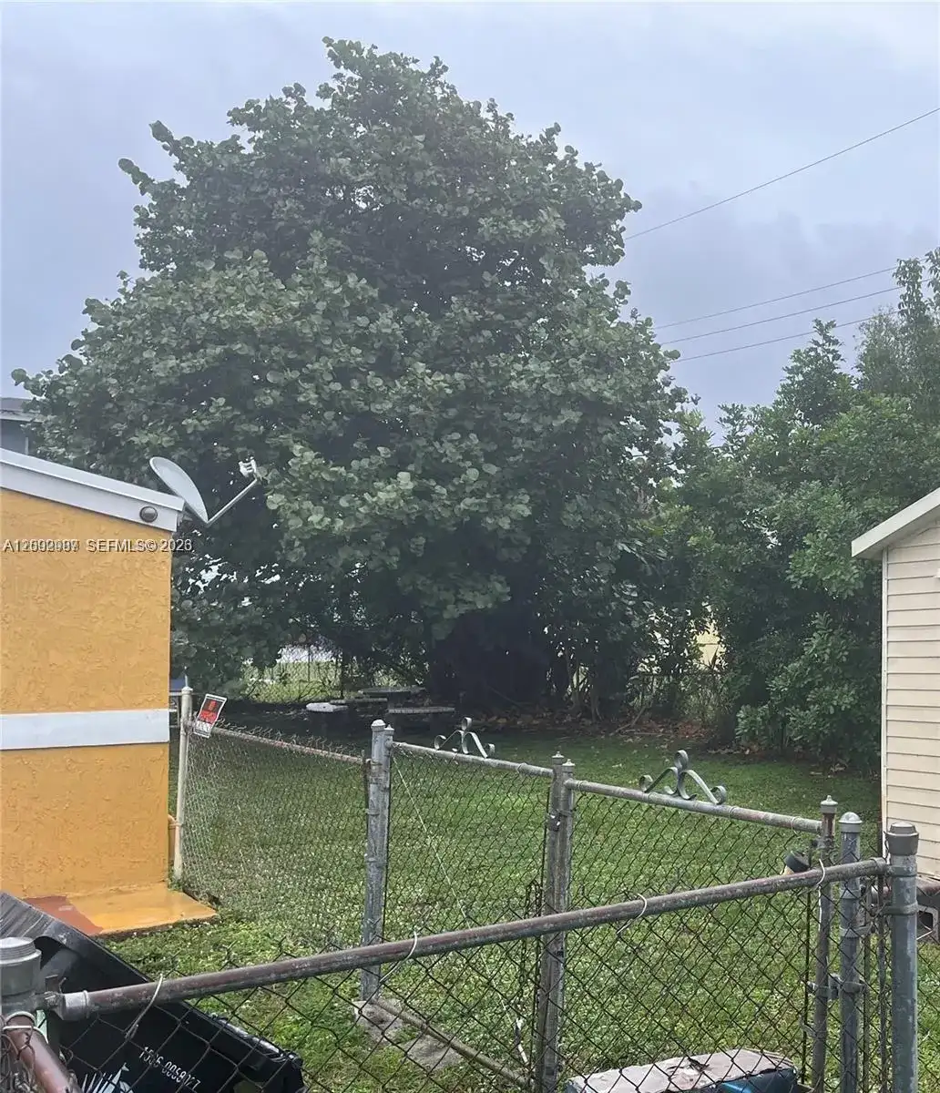 2306 NW 13th St, Fort Lauderdale FL 33311 photo 3