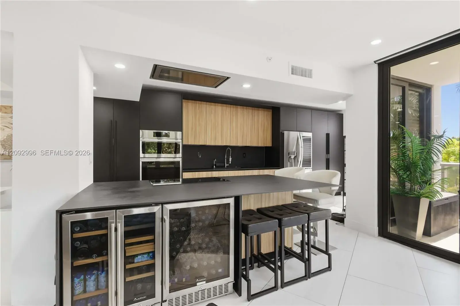 20281 E Country Club Dr # 307, Aventura FL 33180