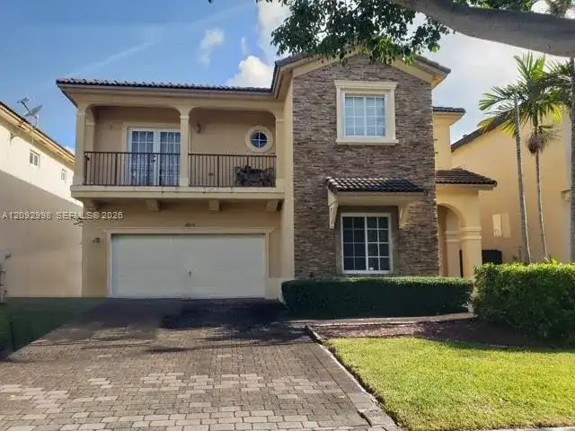 8859 SW 223rd Ter, Cutler Bay FL 33190