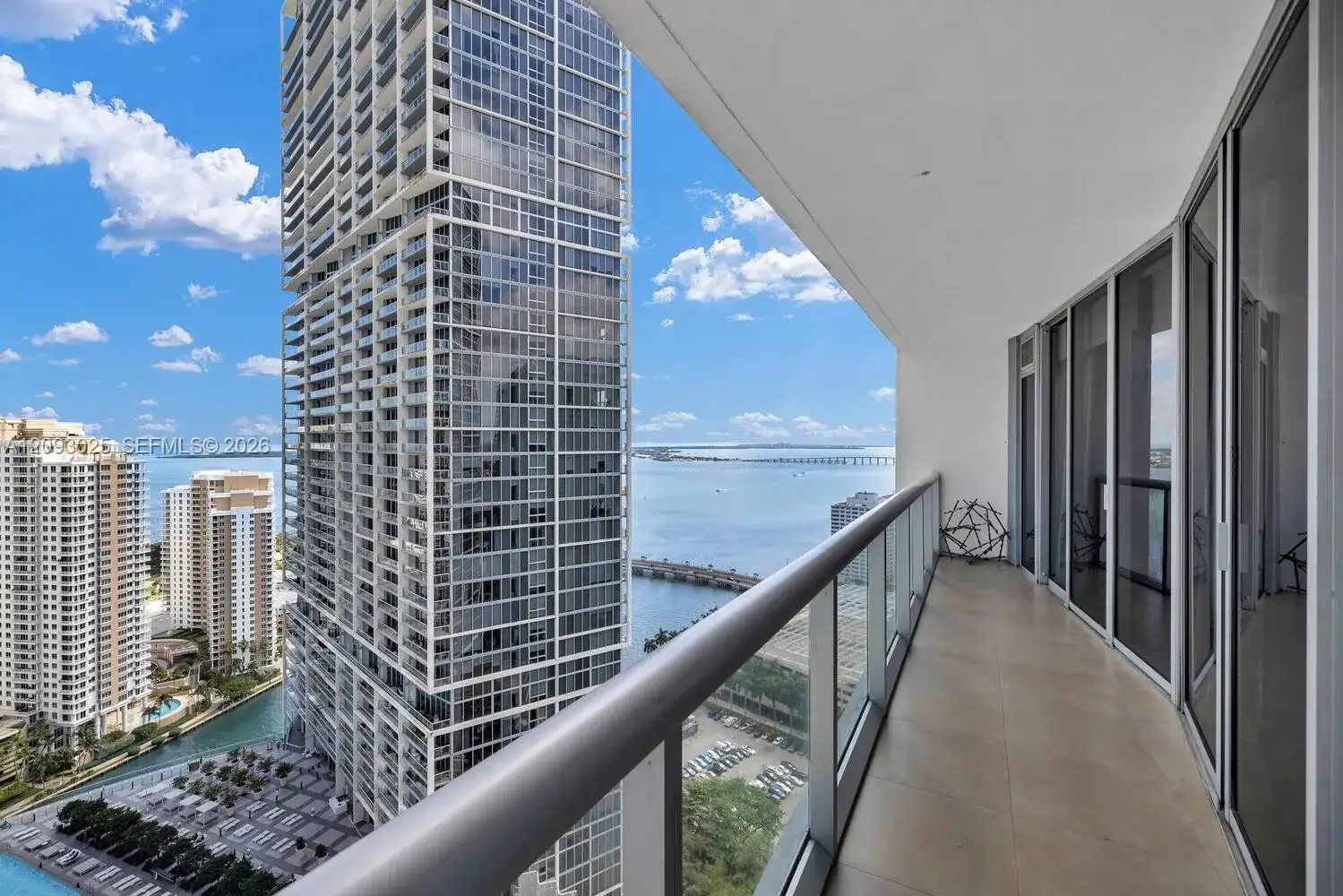 485 Brickell Ave # 3201, Miami FL 33131 photo 2