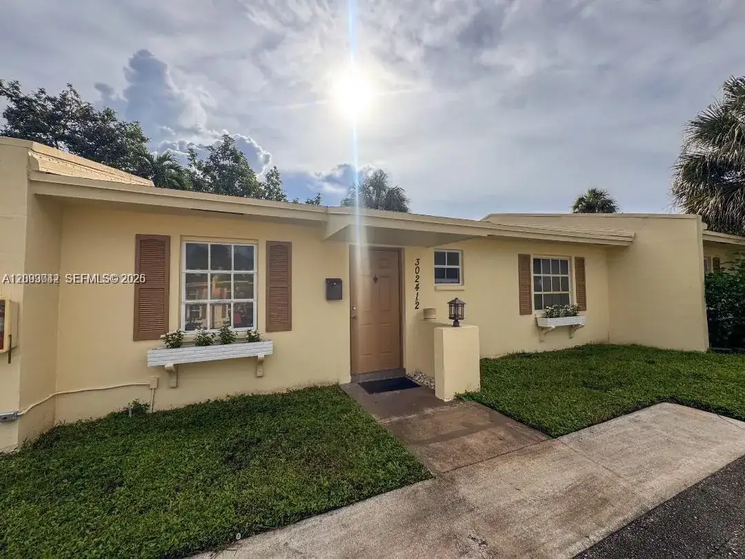 3024-1/2 NW 69th Ct # 3D, Fort Lauderdale FL 33309