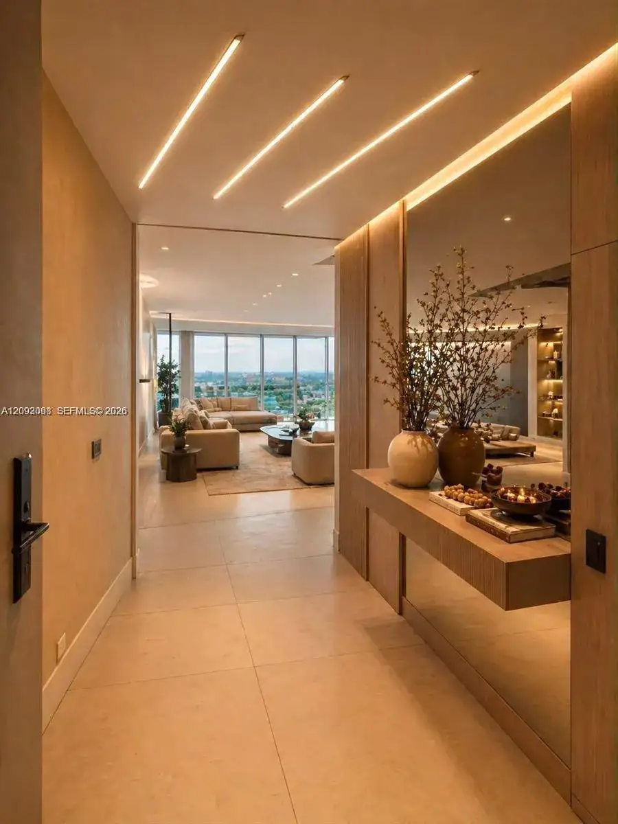 21150 Point Pl # 1101, Aventura FL 33180