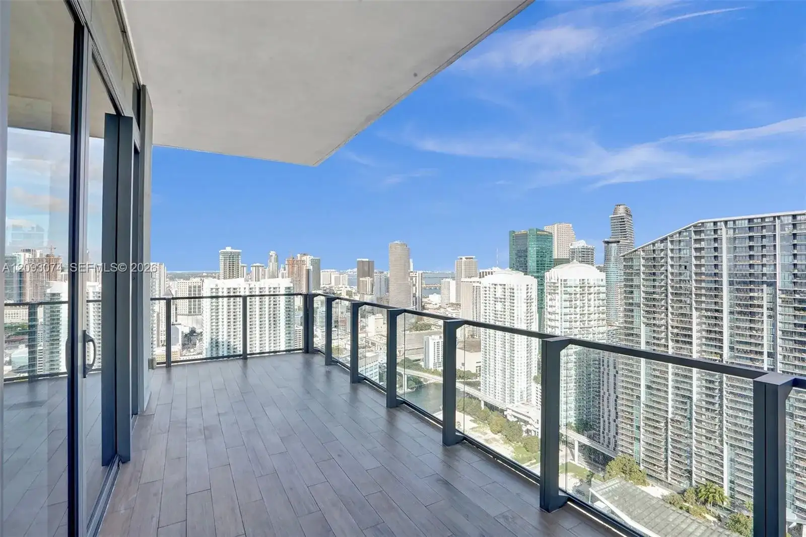 88 SW 7th St # 4011, Miami FL 33130 photo 4