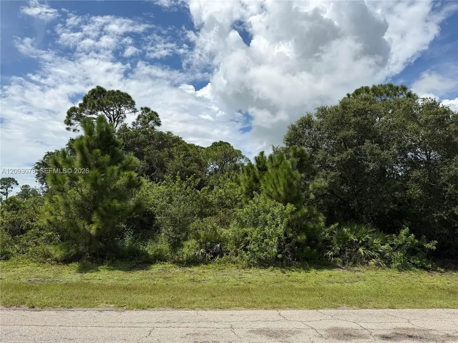 6028 Keystone Cir, La Belle FL 33935