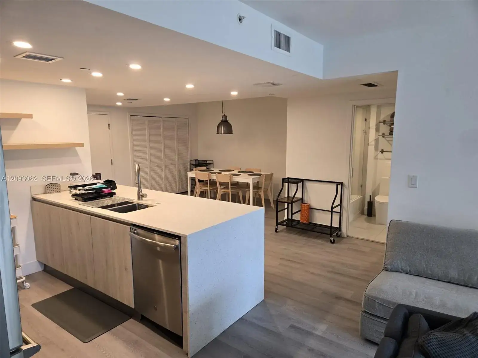 13800 Highland Dr # 207, North Miami Beach FL 33181