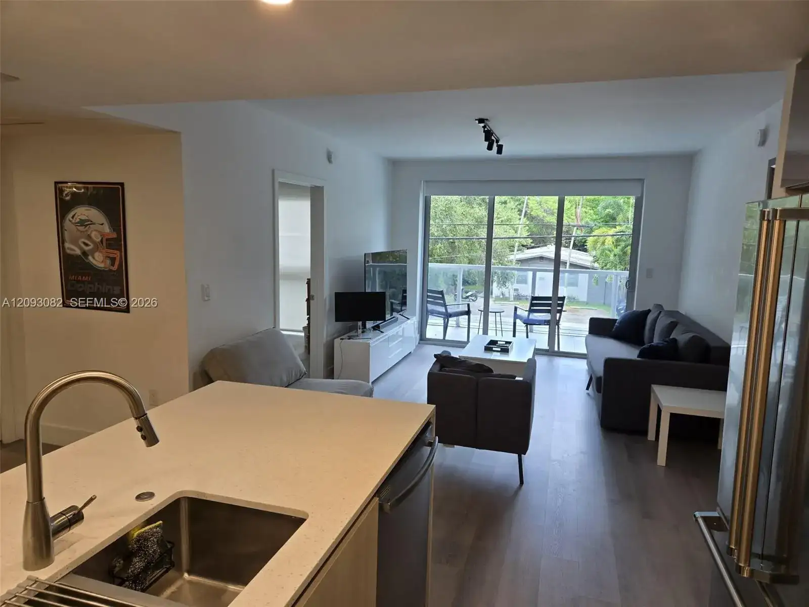 13800 Highland Dr # 207, North Miami Beach FL 33181 photo 2