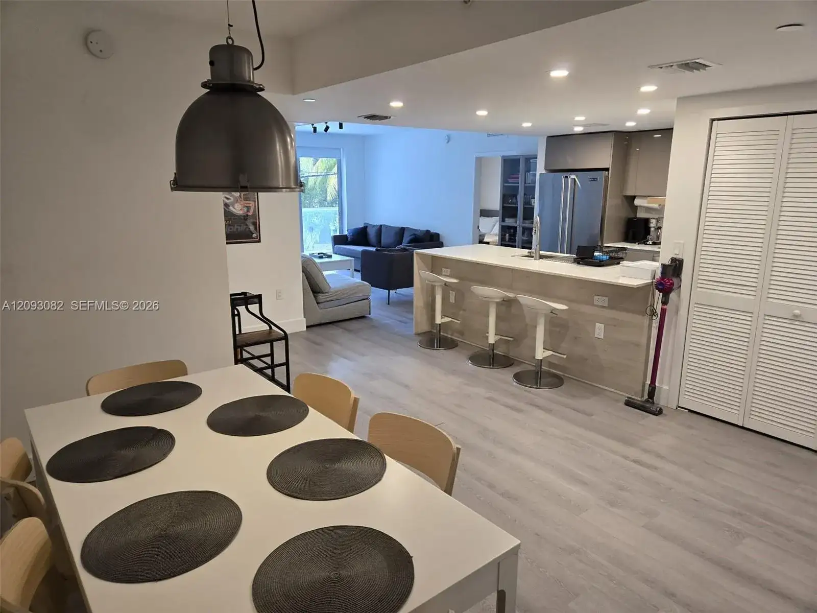 13800 Highland Dr # 207, North Miami Beach FL 33181 photo 4