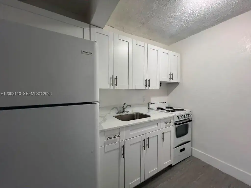 5200 NW 26th Ave # 16, Miami FL 33142 photo 2