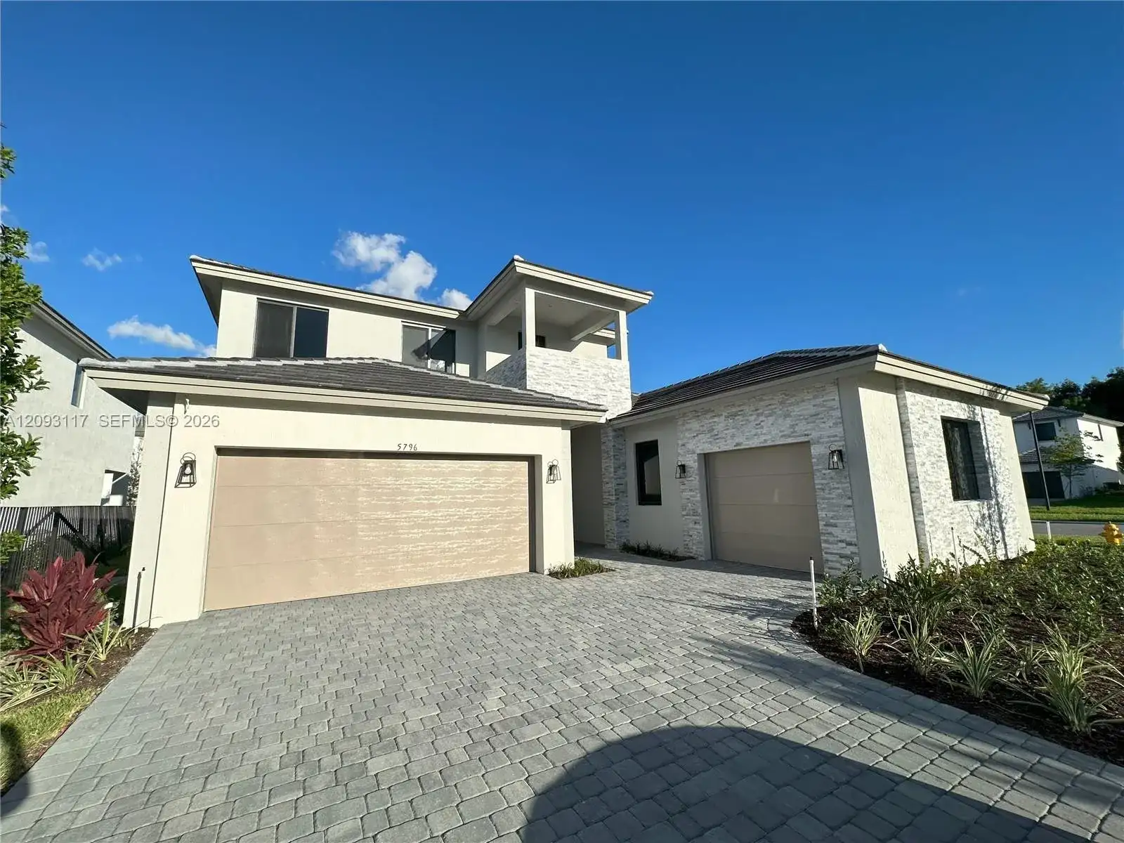 5796 SW 104th Ter, Cooper City FL 33328 photo 2