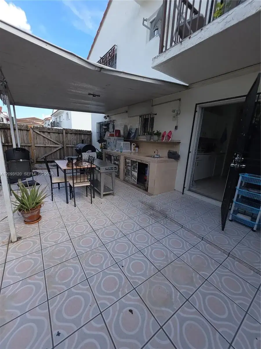 7673 W 29th Ln # 47, Hialeah FL 33018 photo 2