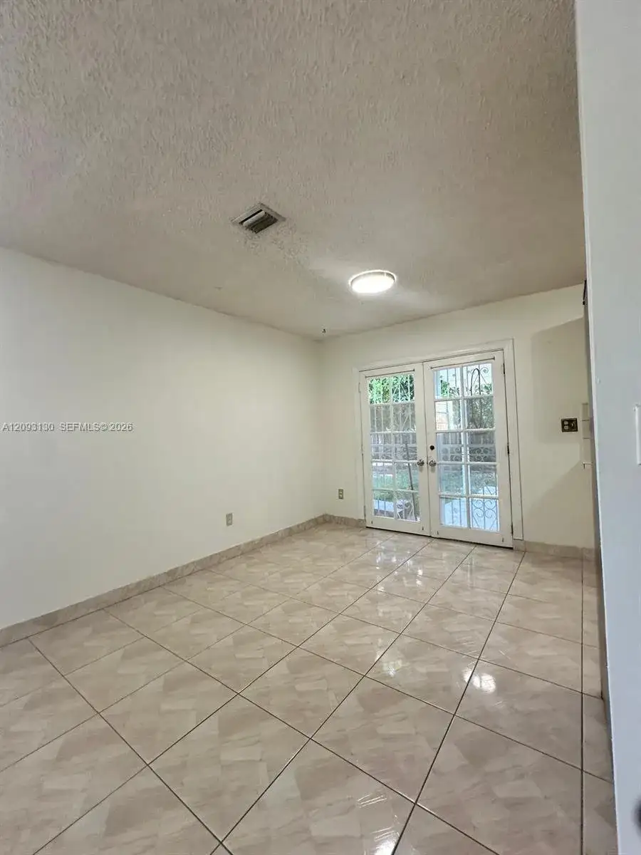 11610 SW 181st St, Miami FL 33157 photo 2
