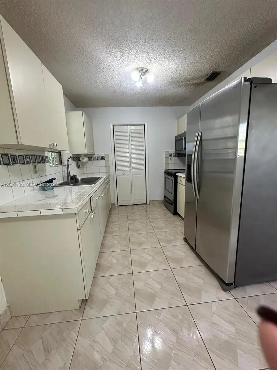 11610 SW 181st St, Miami FL 33157 photo 4