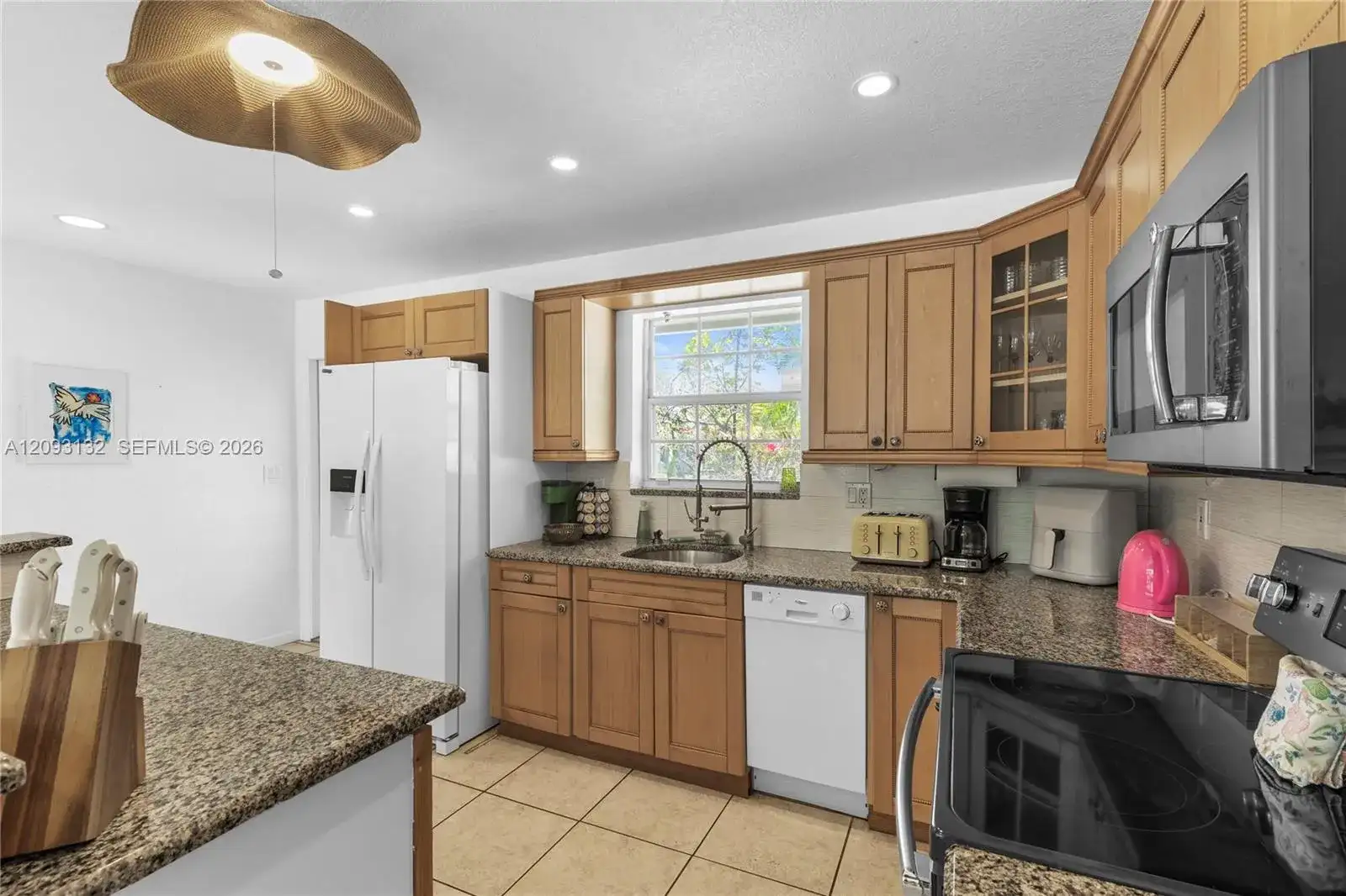 809 SE 14th Dr, Deerfield Beach FL 33441 photo 3