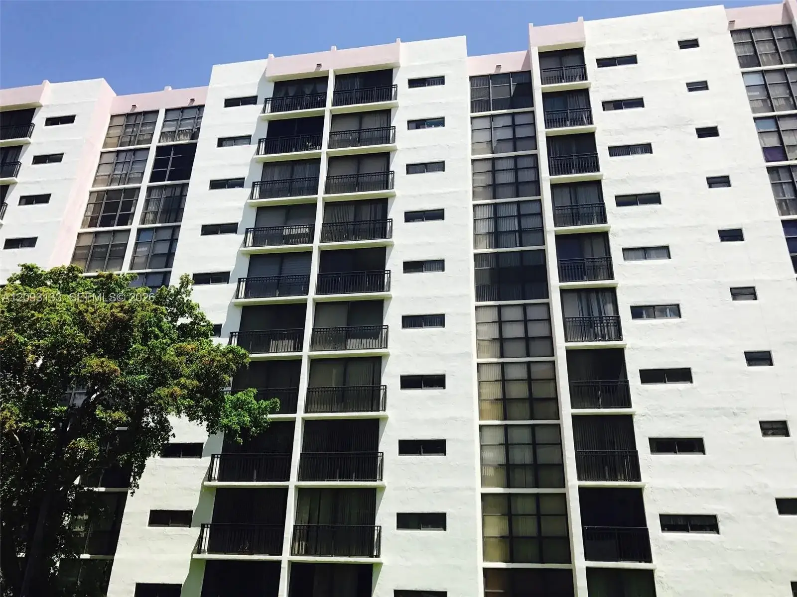 17121 N BAY RD # 720, Sunny Isles Beach FL 33160