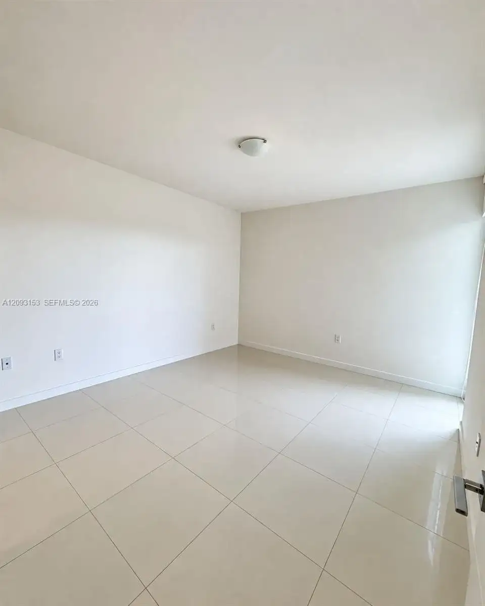 7825 NW 107th Ave # 307, Doral FL 33178 photo 2