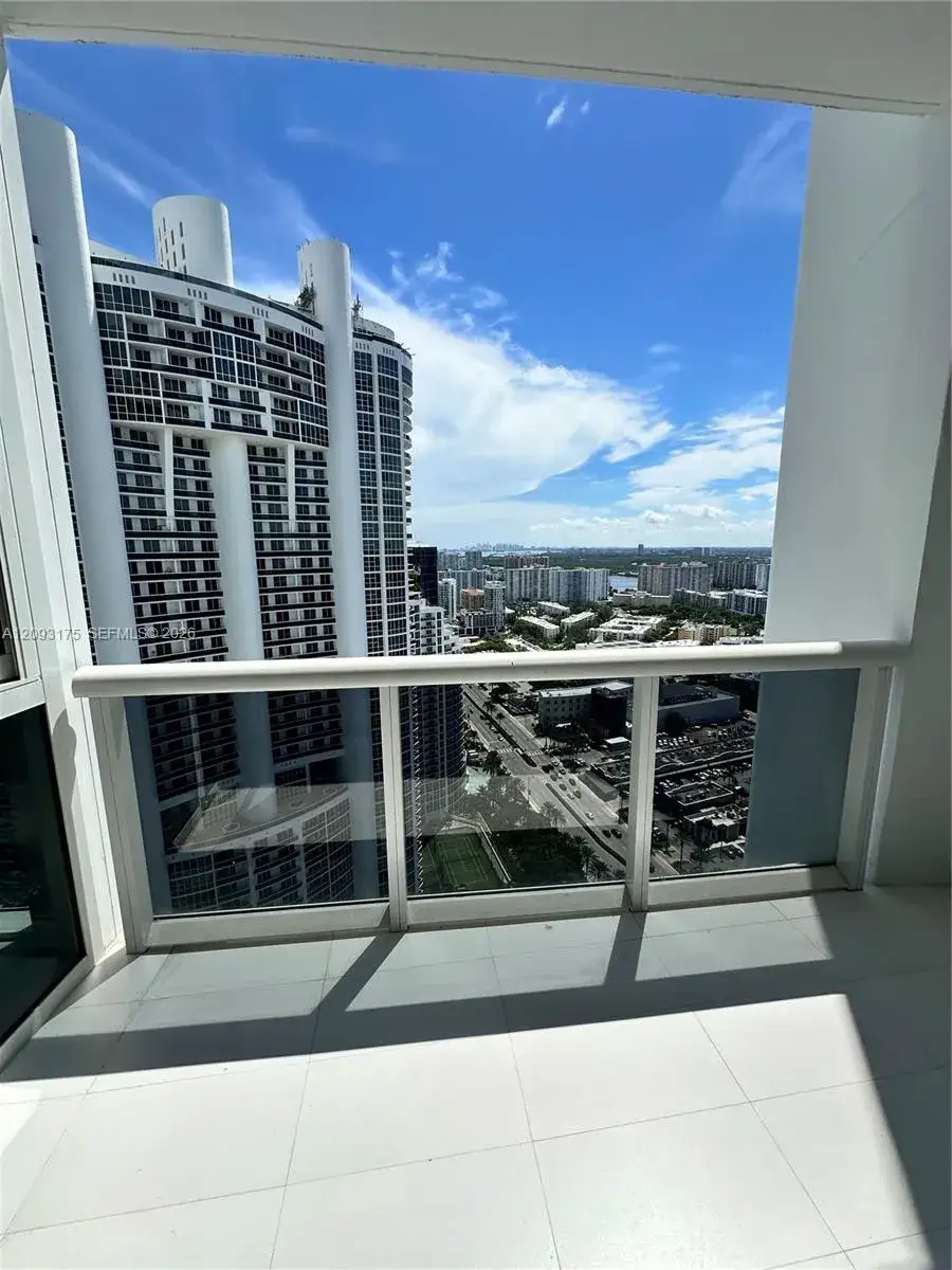 18201 Collins Ave # 4505, Sunny Isles Beach FL 33160