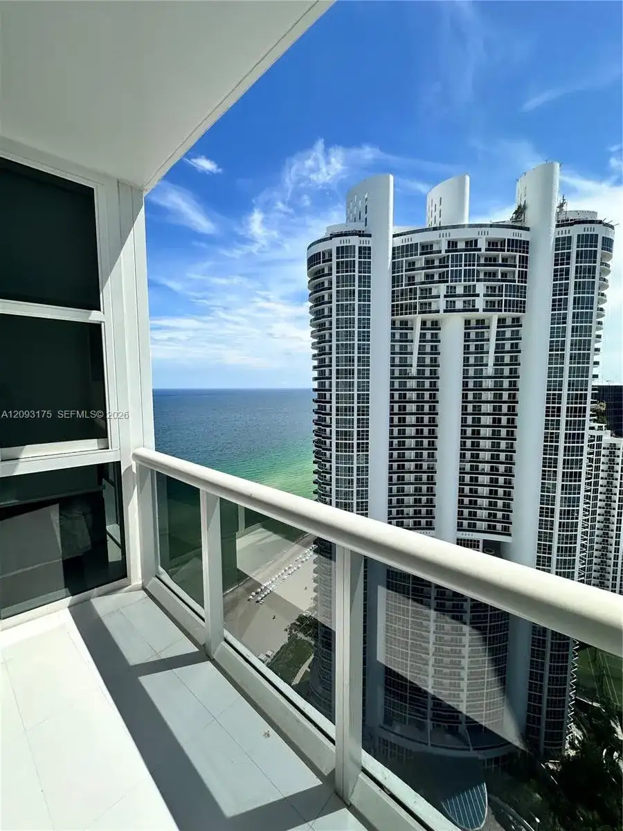 18201 Collins Ave # 4505, Sunny Isles Beach FL 33160 photo 2