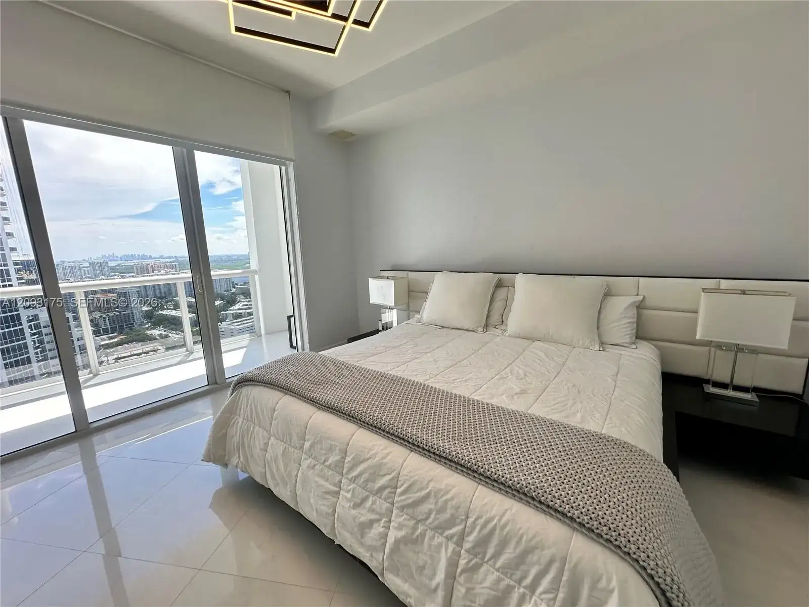 18201 Collins Ave # 4505, Sunny Isles Beach FL 33160 photo 3