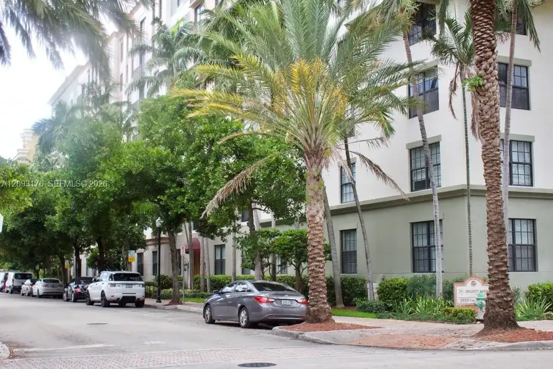 1919 VAN BUREN ST # 801, Hollywood FL 33020