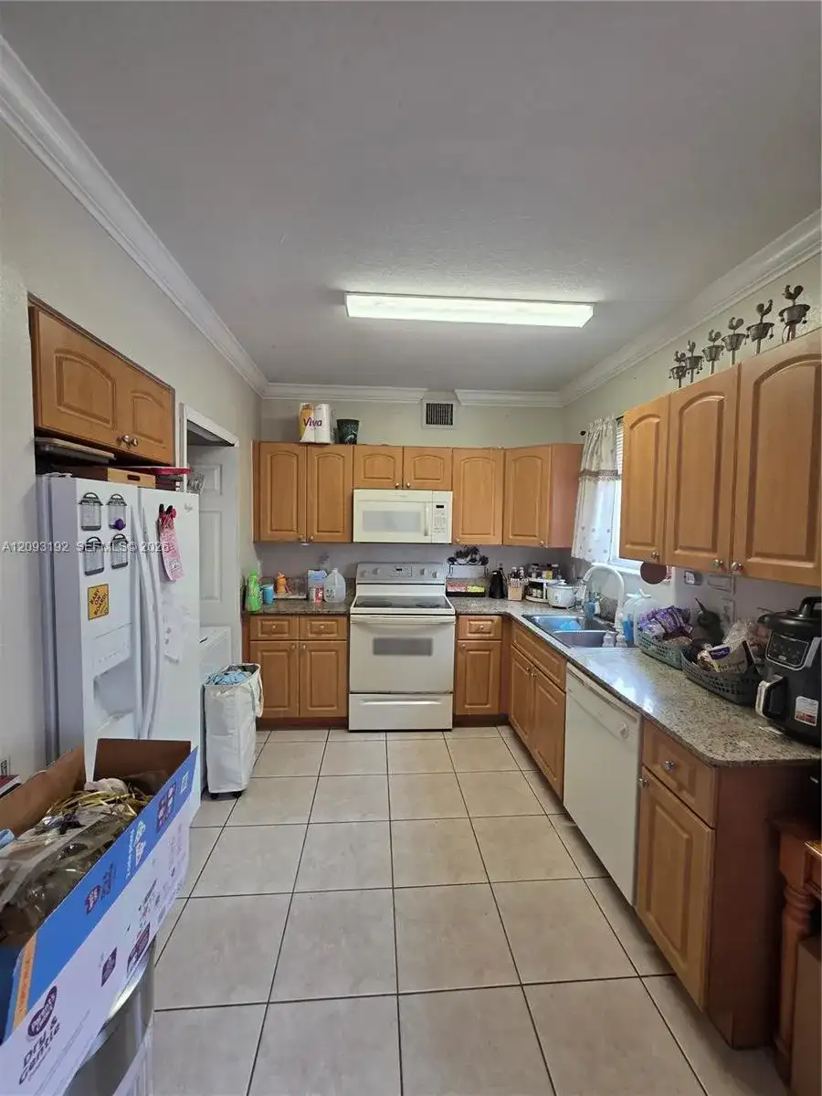 7251 NW 174th Ter # 102, Hialeah FL 33015 photo 3