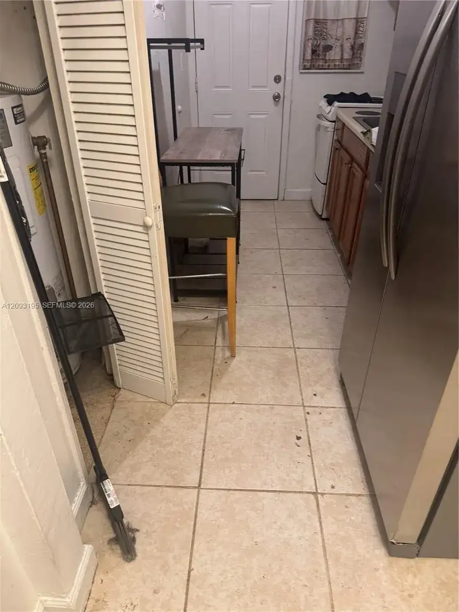 1020 SW 5th St # 3, Miami FL 33130 photo 2