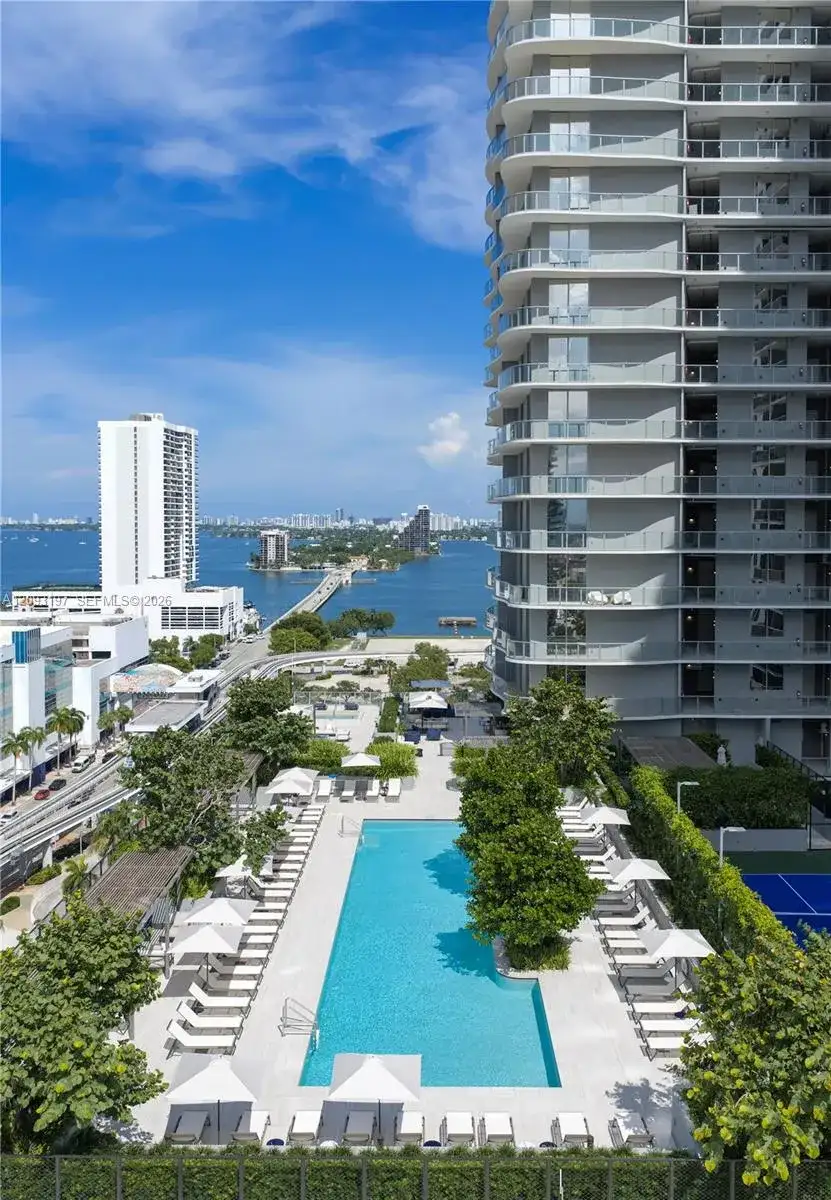 1400 Biscayne Boulevard # 1701, Miami FL 33132 photo 2