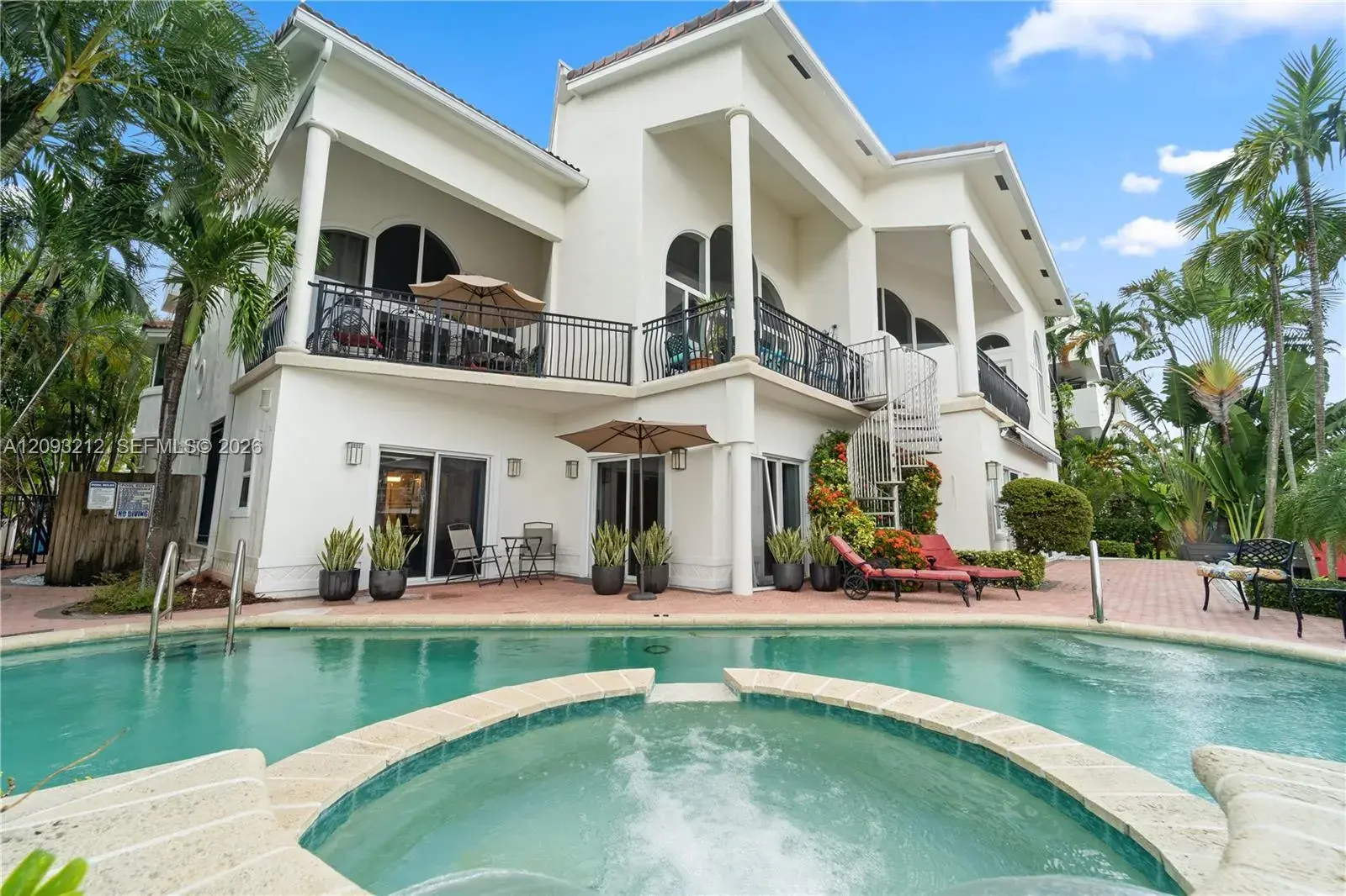 70 Isle Of Venice Dr # 102, Fort Lauderdale FL 33301