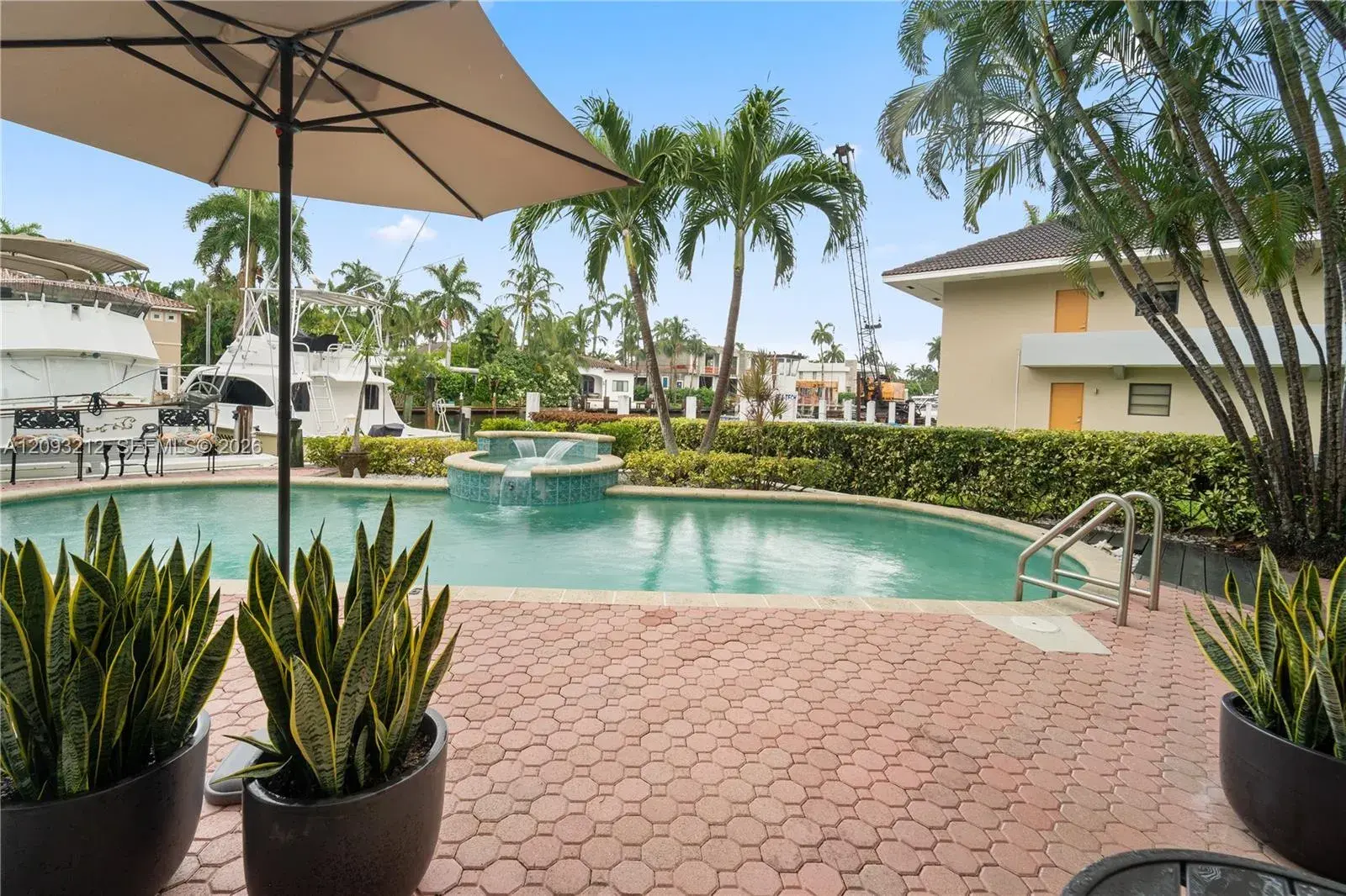 70 Isle Of Venice Dr # 102, Fort Lauderdale FL 33301