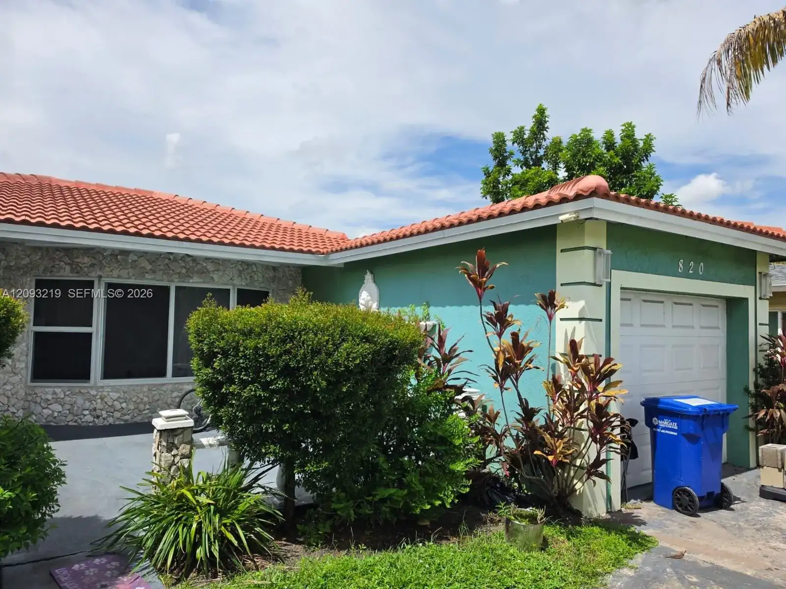 820 SW 49th Ter, Margate FL 33068 photo 2
