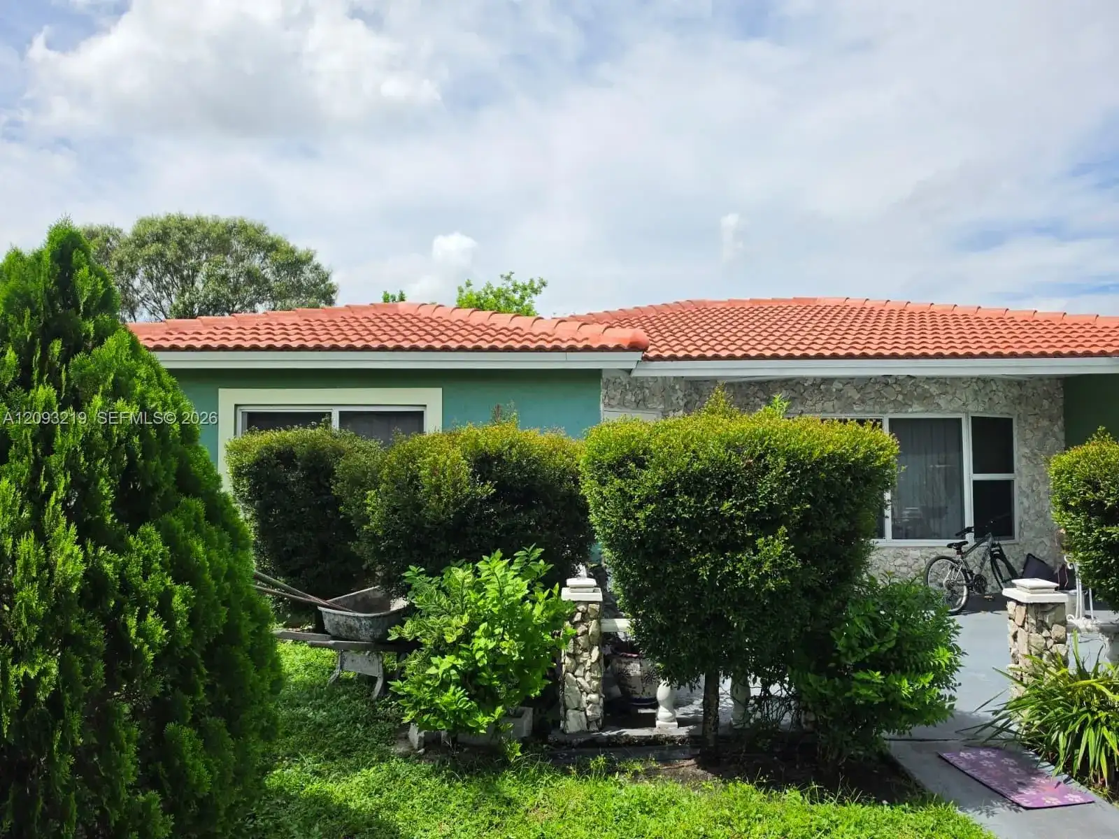 820 SW 49th Ter, Margate FL 33068 photo 3