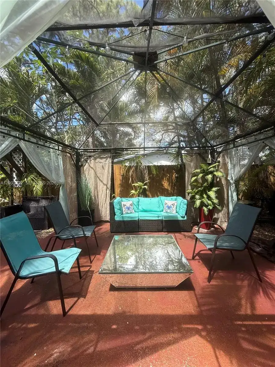 713 SW 13th Ave # 3, Fort Lauderdale FL 33312 photo 2