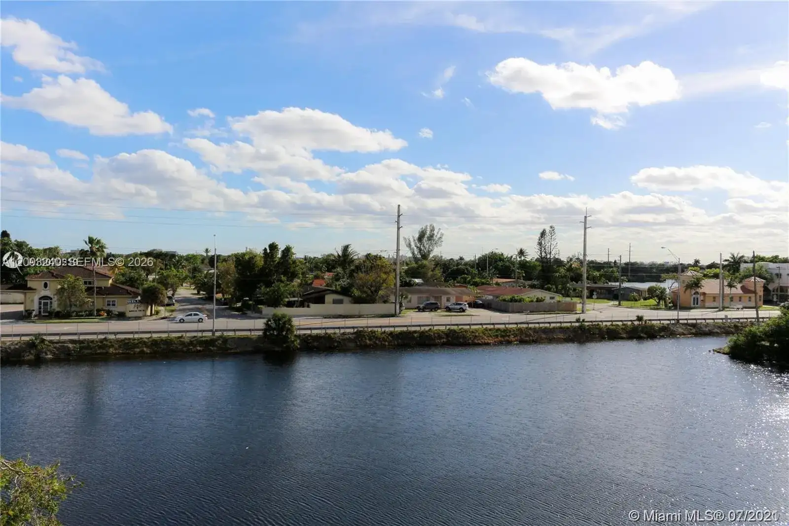 1325 W 68th St # 221, Hialeah FL 33014 photo 2