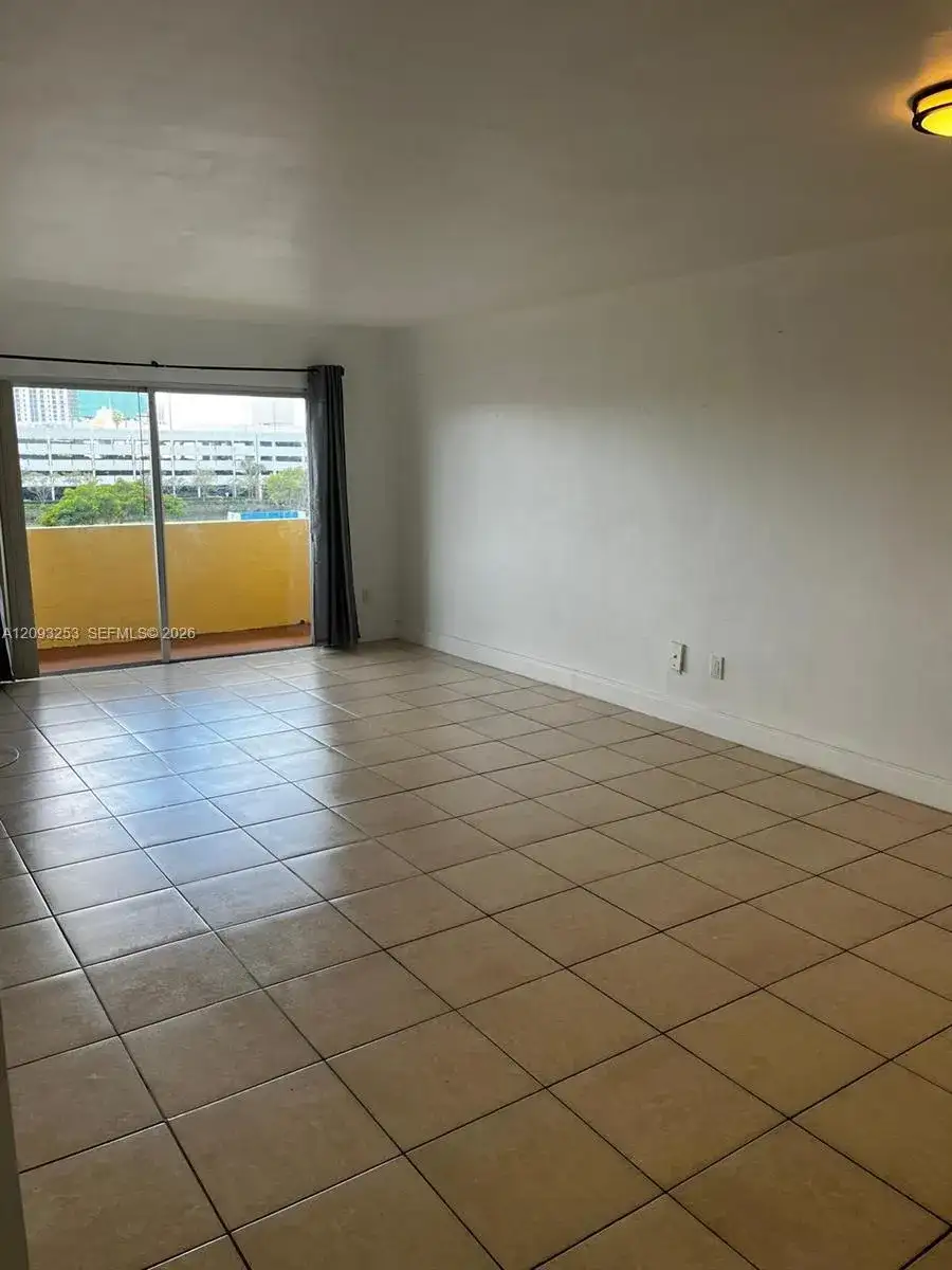 7410 SW 82nd St # K410, Miami FL 33143 photo 3