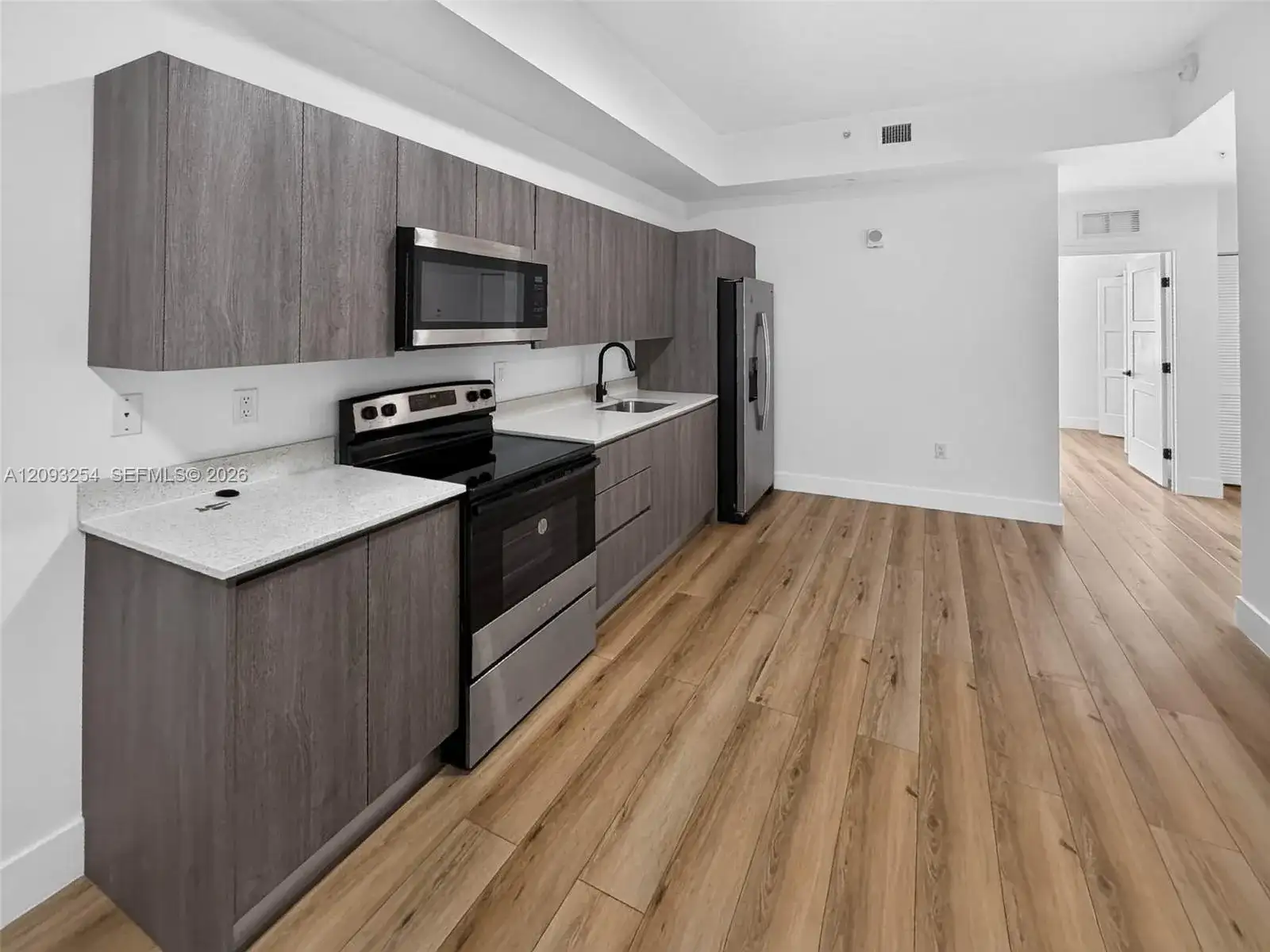 1534 NW 1st St # 202, Miami FL 33125 photo 3
