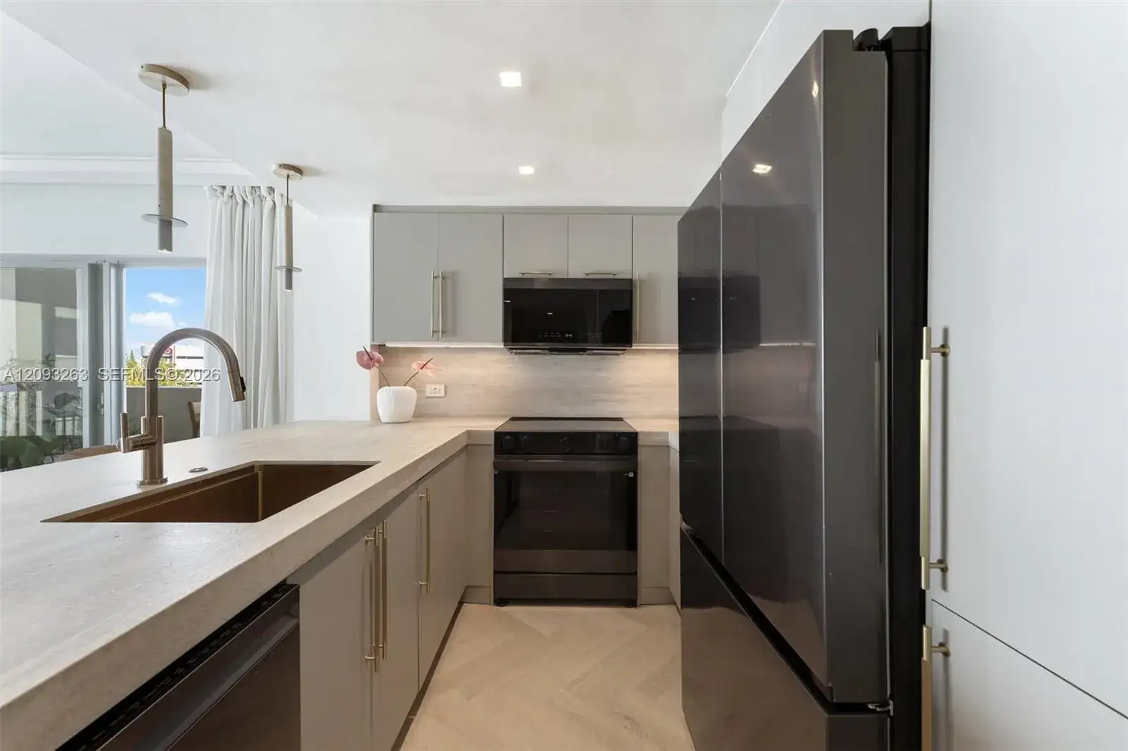 2740 SW 28th Terrace # 602, Miami FL 33133 photo 3