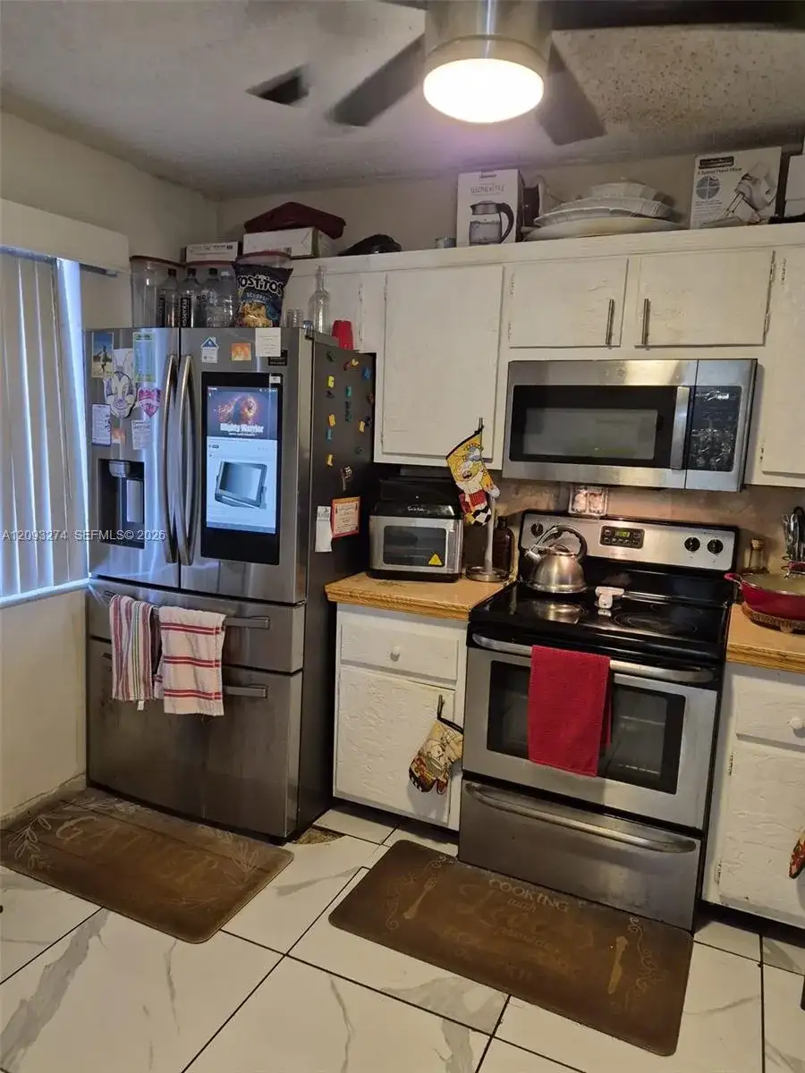 8010 Hampton Blvd # 301, North Lauderdale FL 33068 photo 3