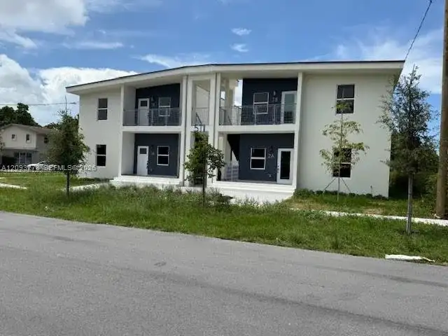 511 SW 1st Ave # 2B, Hallandale Beach FL 33009