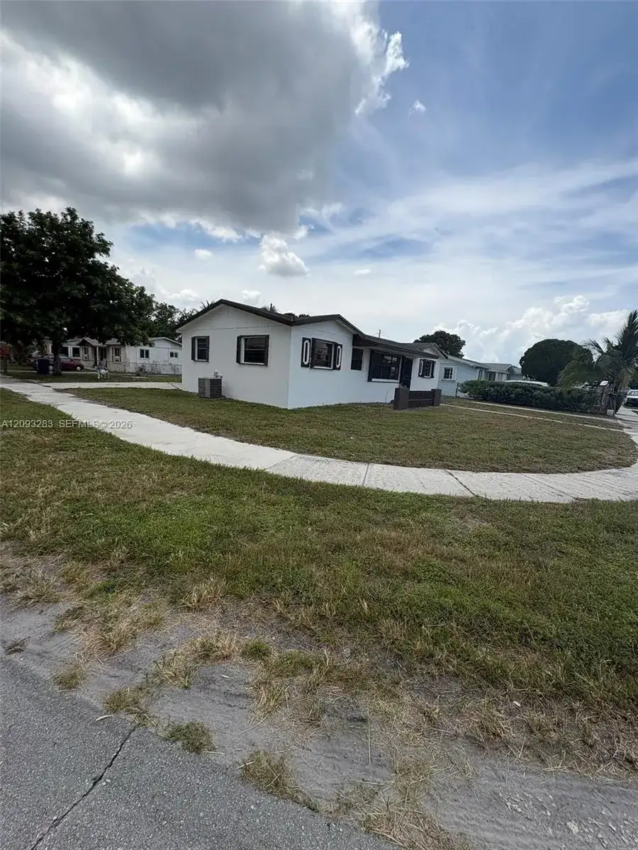 3020 NW 212th St, Miami Gardens FL 33056 photo 4