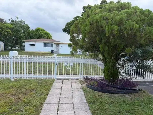 12955 NW 13th Ave, North Miami FL 33167 photo 2