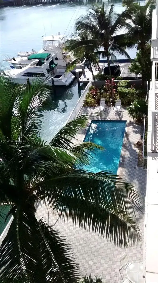 9721 E Bay Harbor Dr # 5A, Bay Harbor Islands FL 33154 photo 2